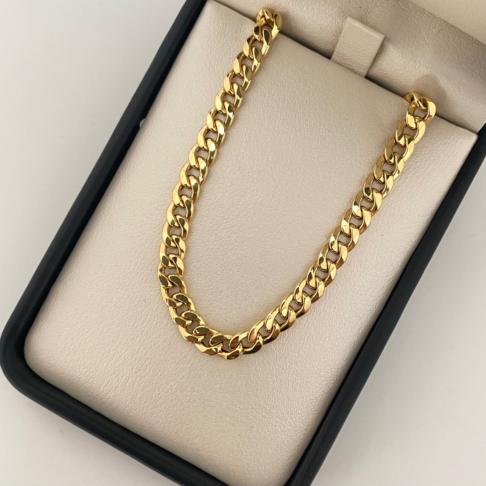 Pulso It cubano Oro amarillo 18k +1 / 4,0 Gr / 5,55 mm / 18,5 Cm